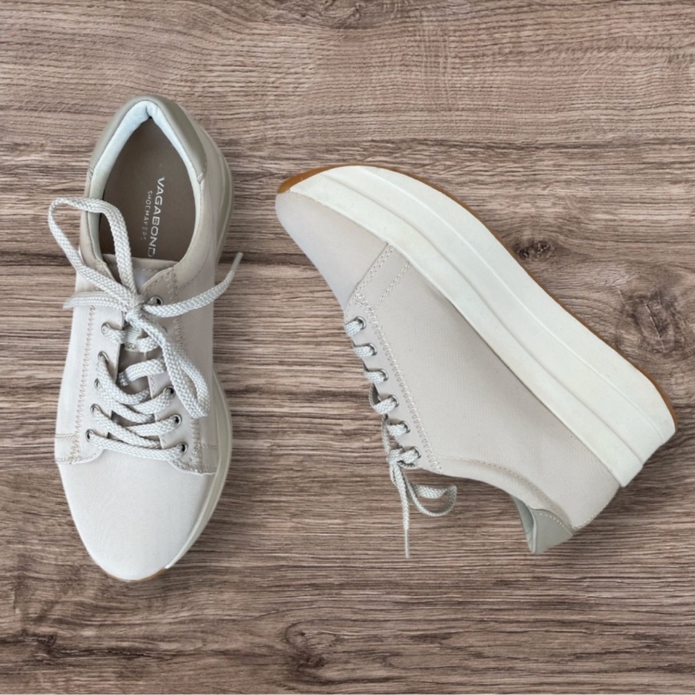 Vagabond Women's Cream Sneakers